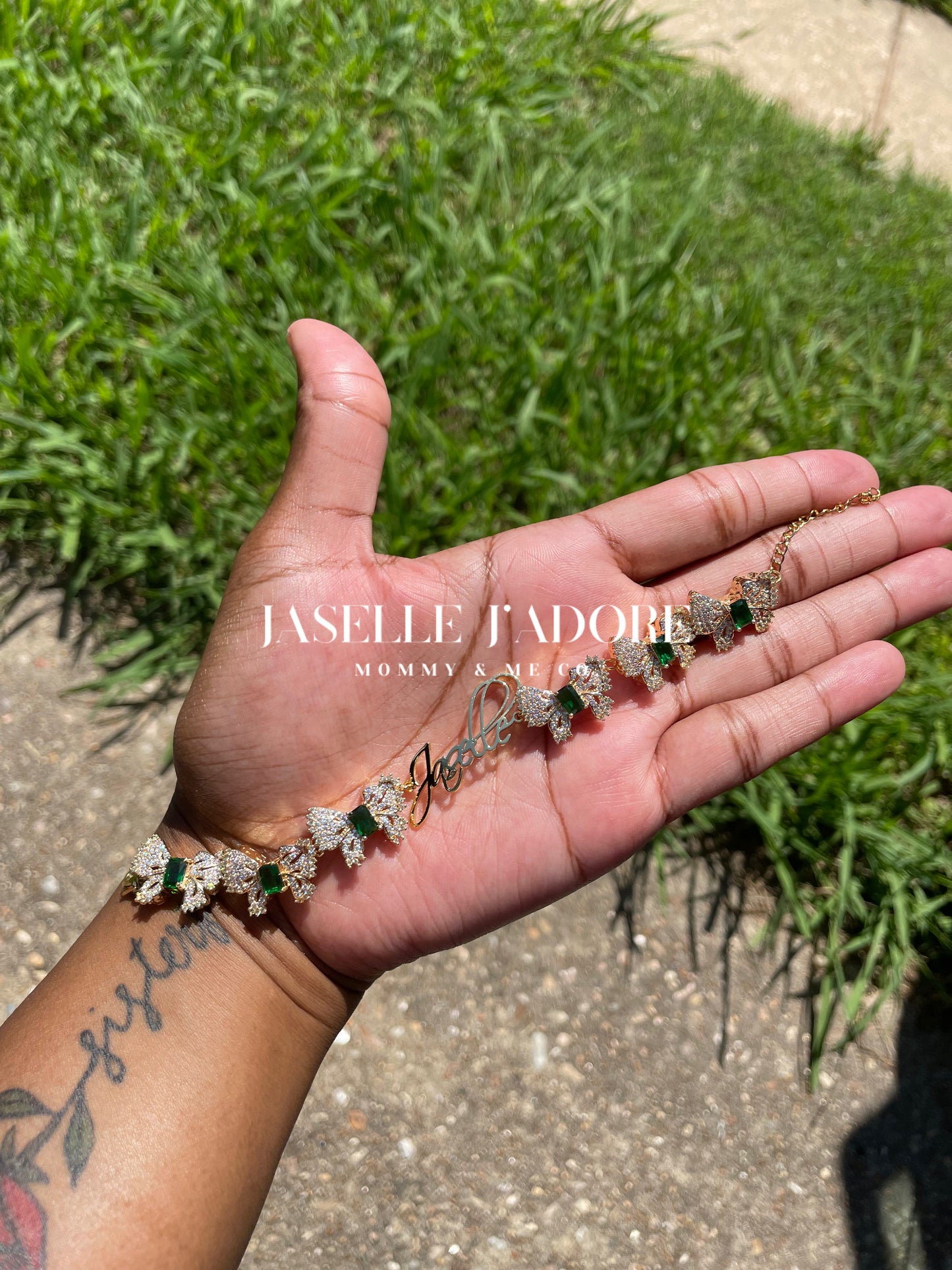 Emerald Bow Bracelet